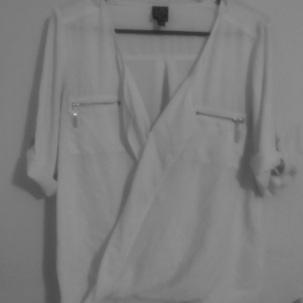 2b bebe blouse